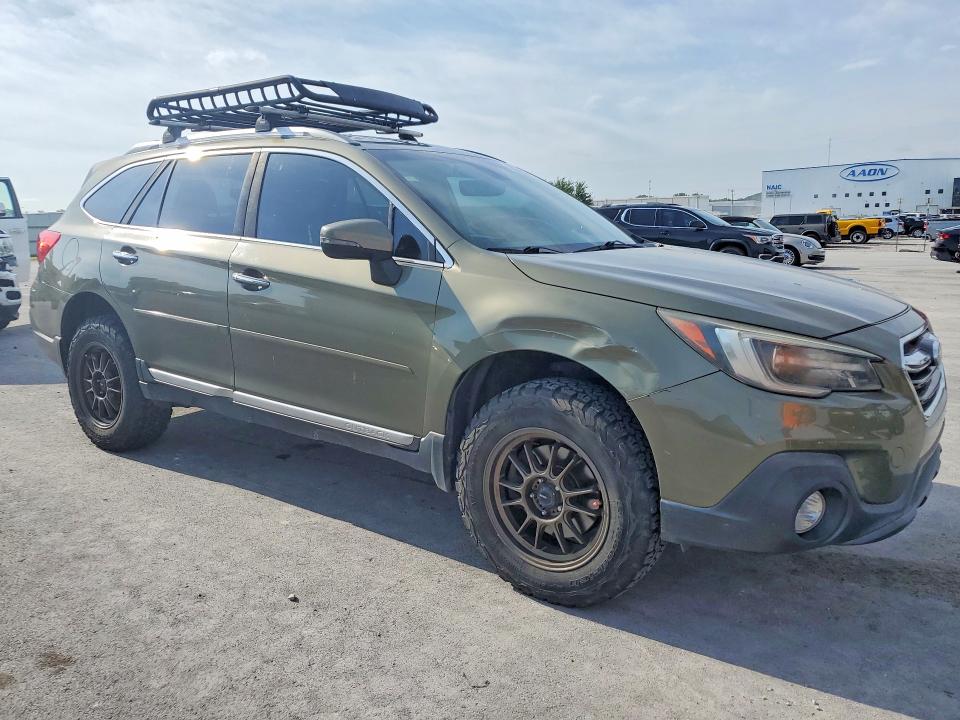 55209046 :رقم المزاد ، 4S4BSETC2J3219995 vin ، 2018 Subaru Outback مزاد بيع