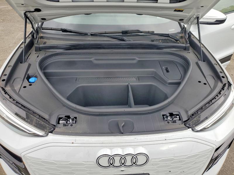 Продаж на аукціоні авто 2025 Audi Q6 E-tron, vin: WA112BGF9SA021196, номер лоту: 52463586