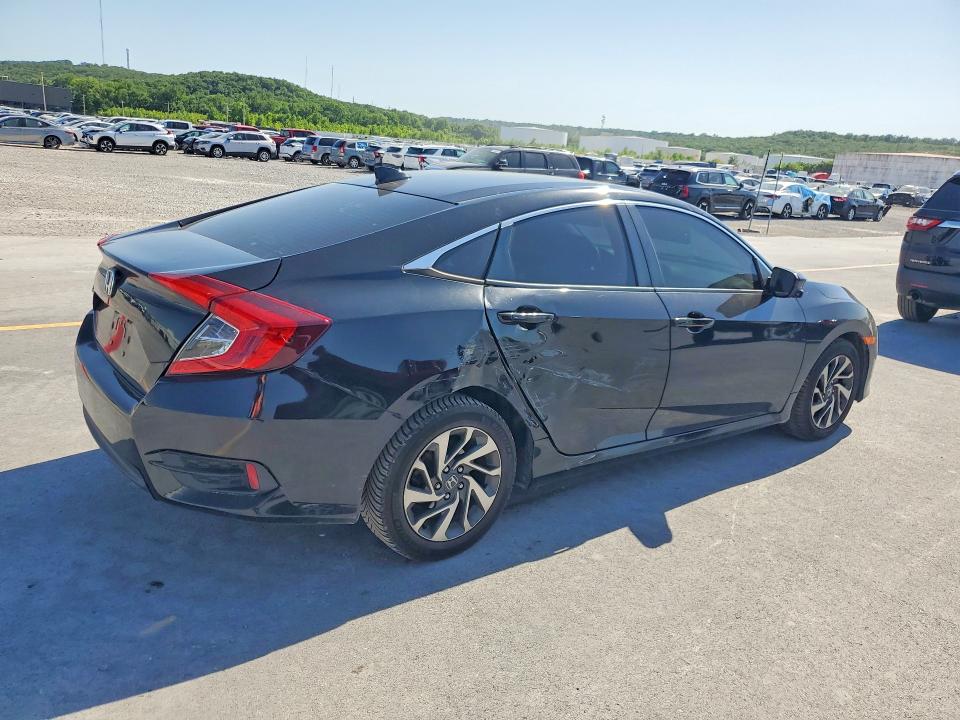 Продажа на аукционе авто 2017 Honda Civic, vin: 19XFC2F75HE006414, номер лота: 53608596