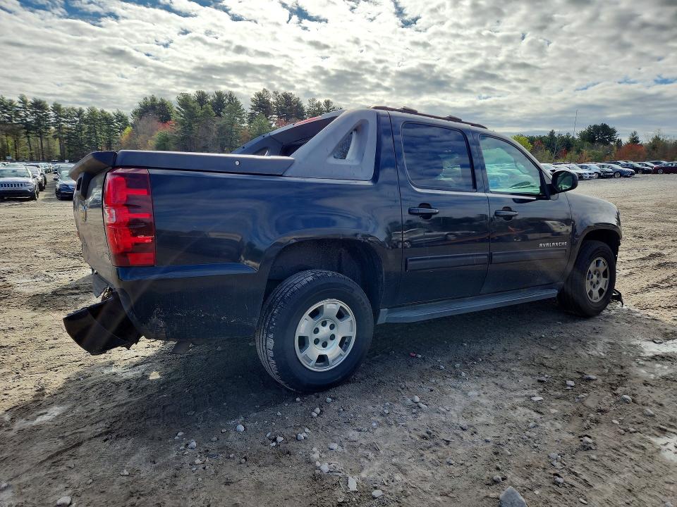 52168096 :رقم المزاد ، 3GNTKEE35BG190987 vin ، 2011 Chevrolet Avalanche مزاد بيع
