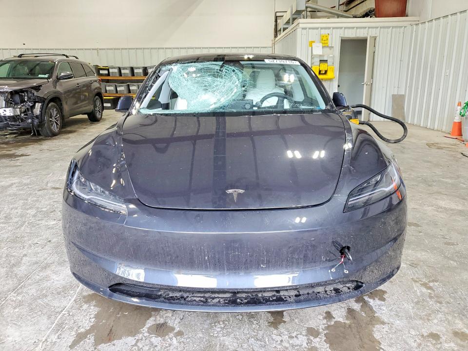 Продажа на аукционе авто 2024 Tesla Model 3, vin: 5YJ3E1EA6RF863860, номер лота: 52739716
