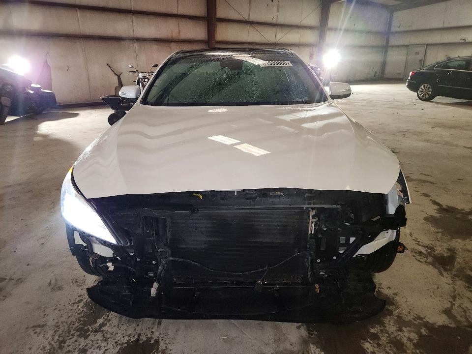 51539866 :رقم المزاد ، KMHGN4JFXFU070502 vin ، 2015 Hyundai Genesis مزاد بيع