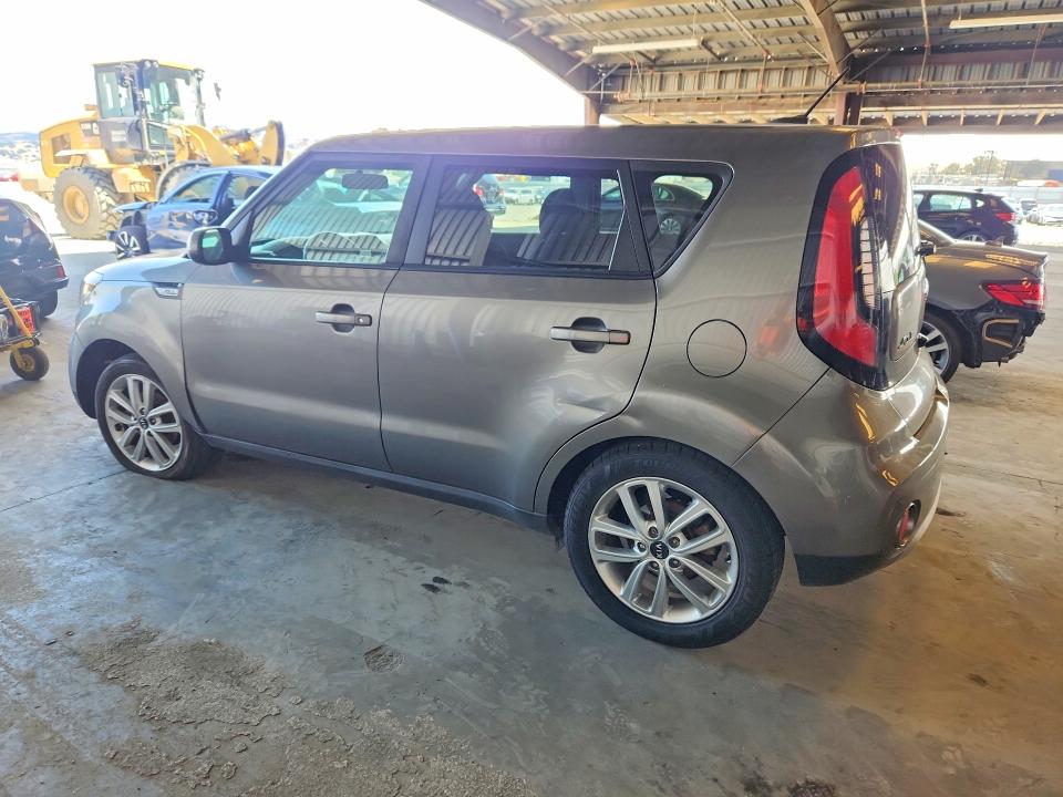 2018 Kia Soul მანქანა იყიდება აუქციონზე, vin: KNDJP3A56J7580276, აუქციონის ნომერი: 54893276