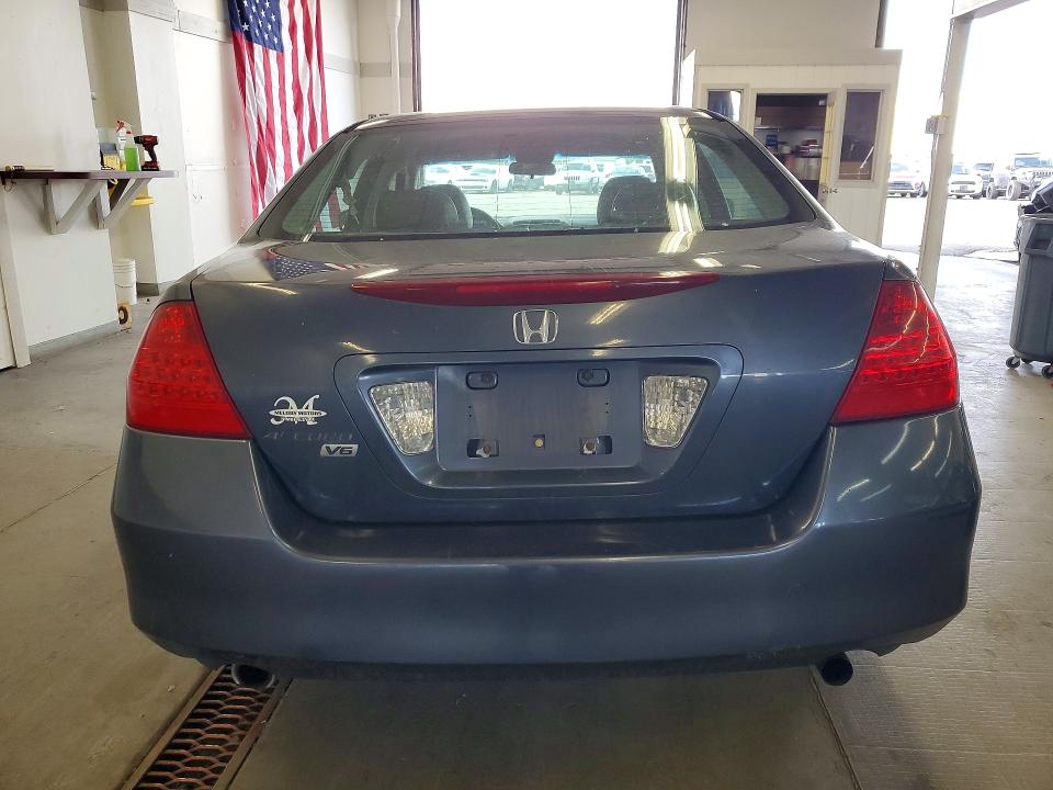 53765976 :رقم المزاد ، 1HGCM66897A800125 vin ، 2007 Honda Accord مزاد بيع