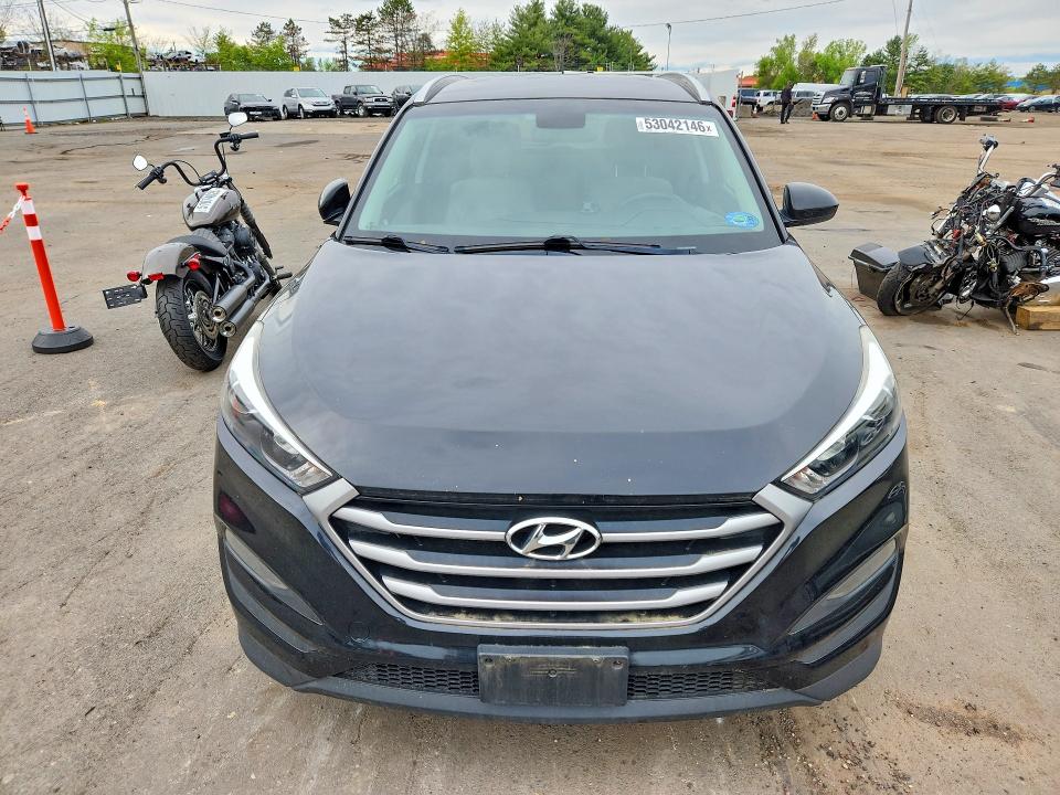 53042146 :رقم المزاد ، KM8J3CA40HU545582 vin ، 2017 Hyundai Tucson مزاد بيع