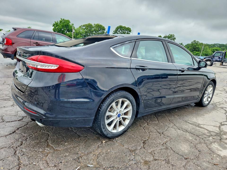 55031116 :رقم المزاد ، 3FA6P0H75HR177264 vin ، 2017 Ford Fusion مزاد بيع