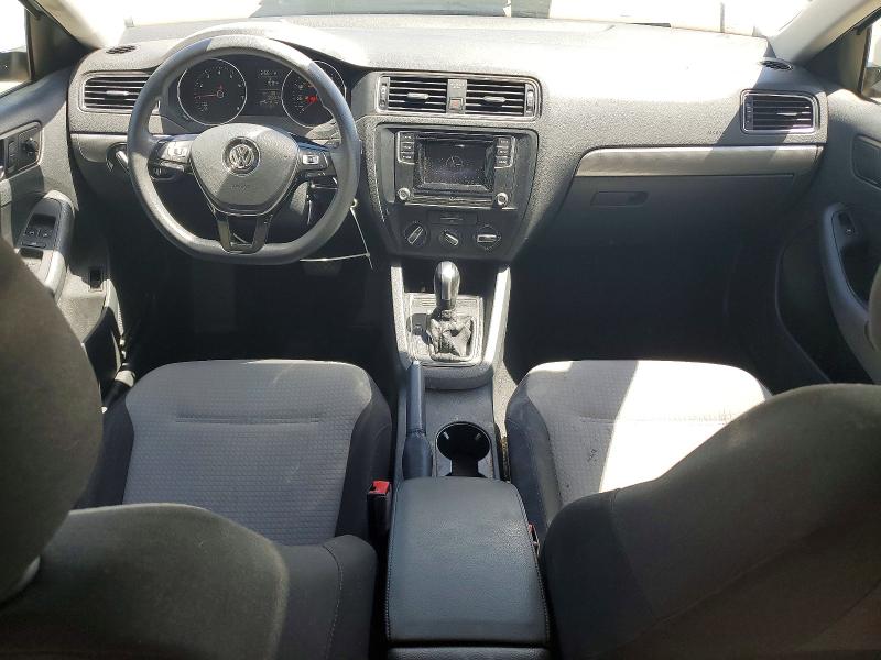 53513716 :رقم المزاد ، 3VW2B7AJ0HM290412 vin ، 2017 Volkswagen Jetta مزاد بيع