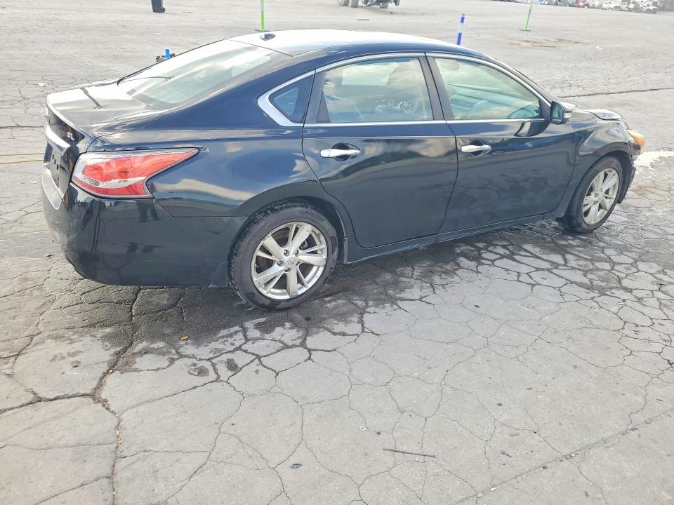 Продажа на аукционе авто 2015 Nissan Altima, vin: 1N4AL3AP0FC157114, номер лота: 55336176