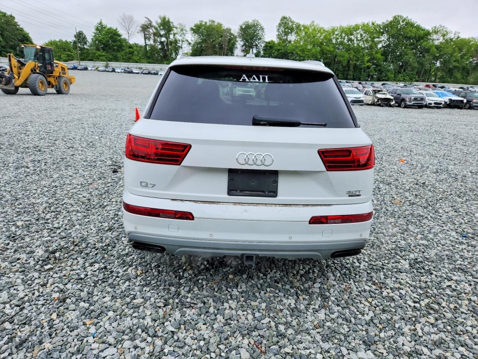 Продажа на аукционе авто 2017 Audi Q7, vin: WA1LAAF72HD008135, номер лота: 53261926