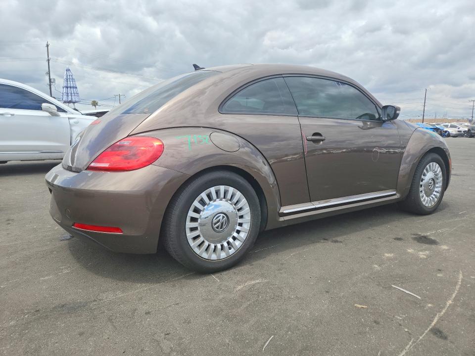 2015 Volkswagen Beetle მანქანა იყიდება აუქციონზე, vin: 3VWJ17ATXFM603124, აუქციონის ნომერი: 55402016