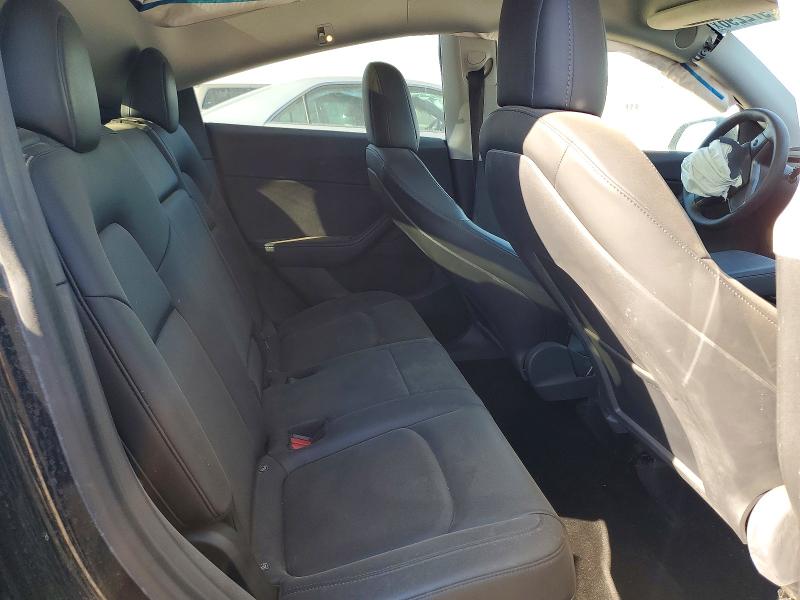 52972296 :رقم المزاد ، 5YJYGDEE6MF107961 vin ، 2021 Tesla Model Y مزاد بيع