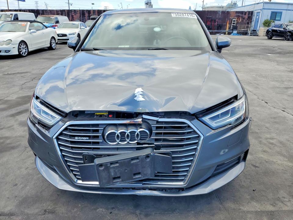 55287416 :رقم المزاد ، WAUTPBFF9HA059180 vin ، 2017 Audi A3 مزاد بيع