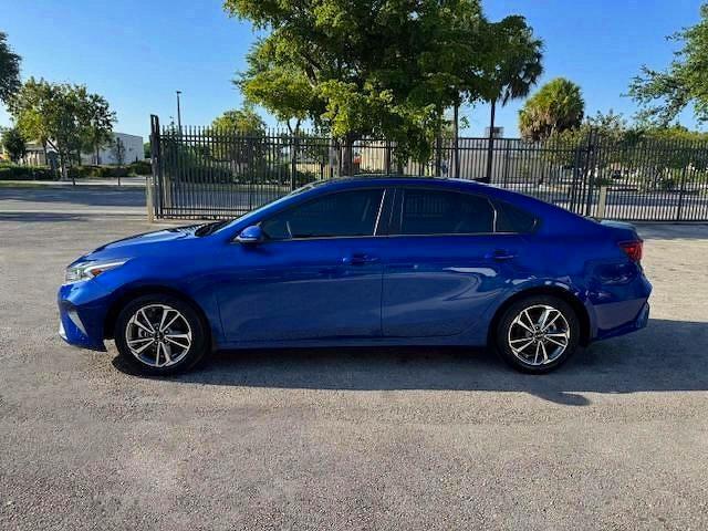 55000776 :رقم المزاد ، 3KPF24AD4NE464503 vin ، 2022 Kia Forte مزاد بيع