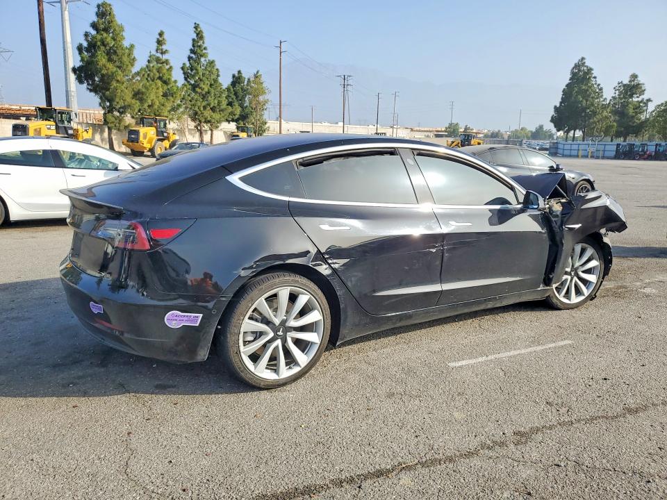 2018 Tesla Model 3 მანქანა იყიდება აუქციონზე, vin: 5YJ3E1EA0JF149310, აუქციონის ნომერი: 52890396