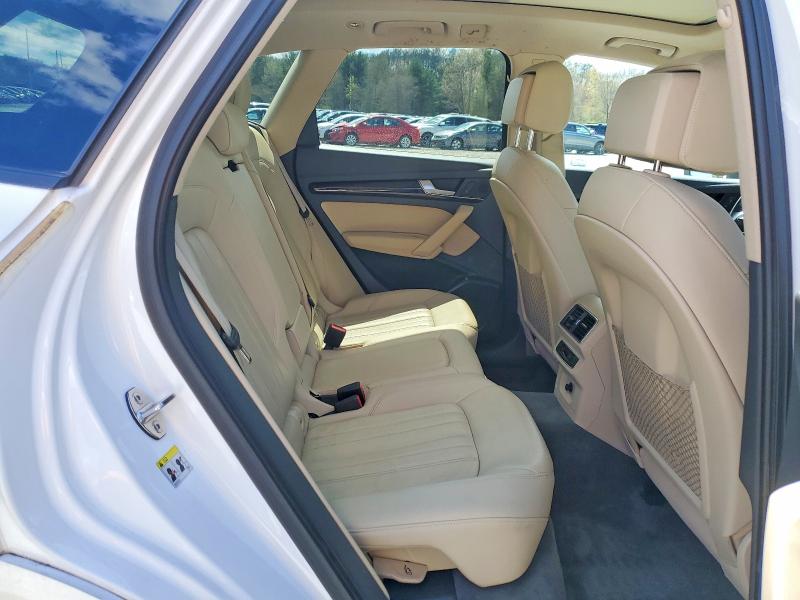 51835756 :رقم المزاد ، WA1ANAFY2J2008559 vin ، 2018 Audi Q5 مزاد بيع