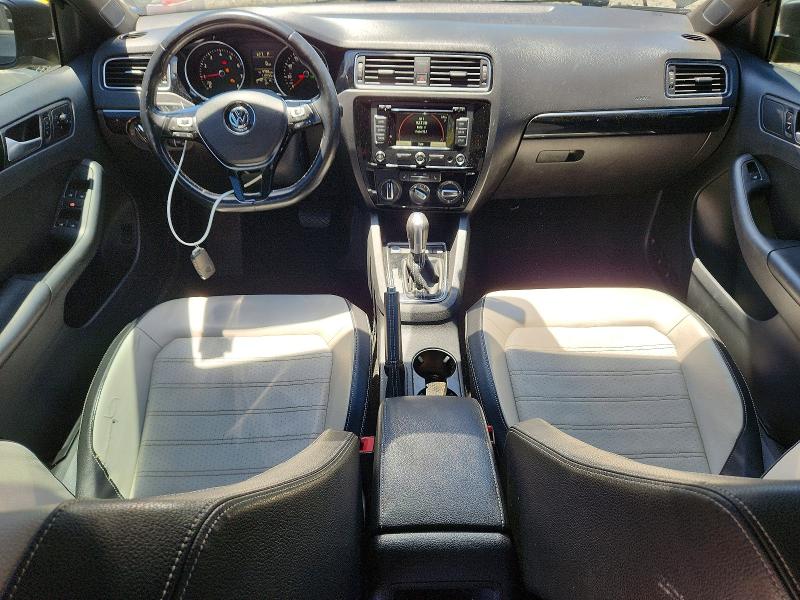 54670256 :رقم المزاد ، 3VWD17AJXFM203429 vin ، 2015 Volkswagen Jetta مزاد بيع