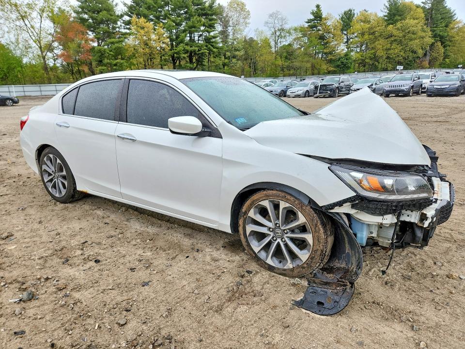 53024126 :رقم المزاد ، 1HGCR2F56DA243640 vin ، 2013 Honda Accord مزاد بيع