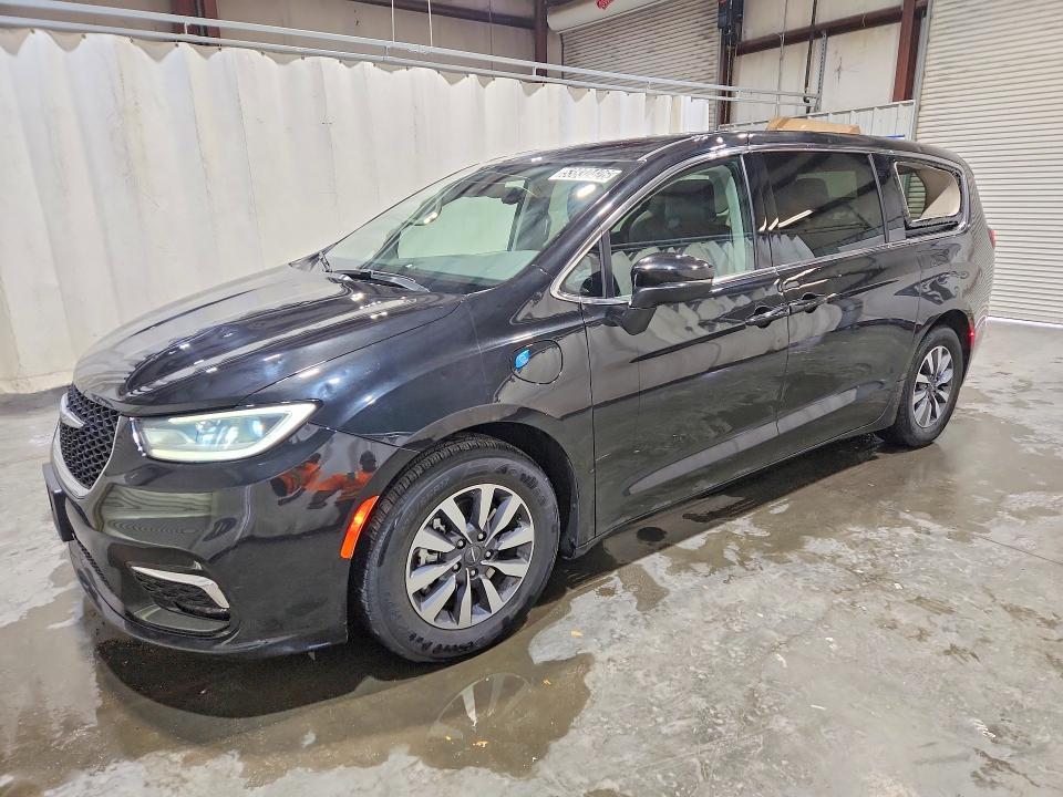 2023 Chrysler Pacifica მანქანა იყიდება აუქციონზე, vin: 2C4RC1L73PR632312, აუქციონის ნომერი: 53832426