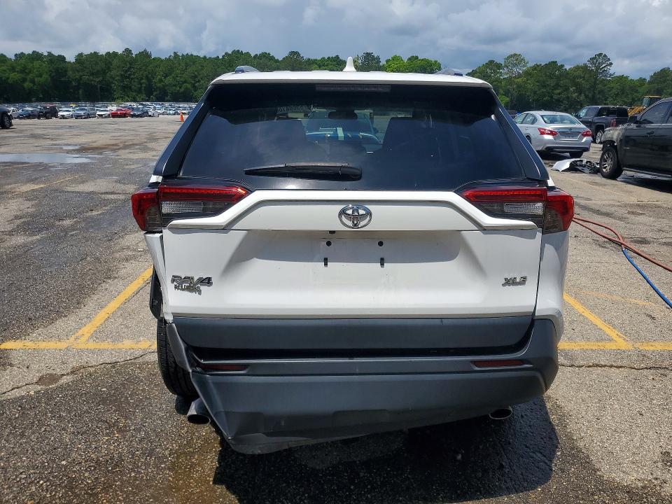 53668106 :رقم المزاد ، 2T3W1RFV3NW214353 vin ، 2022 Toyota Rav4 مزاد بيع