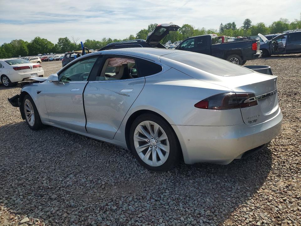 2017 Tesla Model S მანქანა იყიდება აუქციონზე, vin: 5YJSA1E18HF199213, აუქციონის ნომერი: 55096206