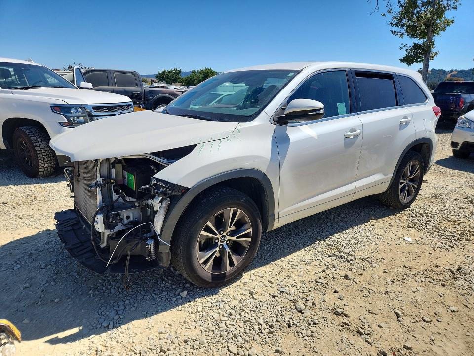 Продаж на аукціоні авто 2018 Toyota Highlander, vin: 5TDZZRFH6JS284568, номер лоту: 54718286