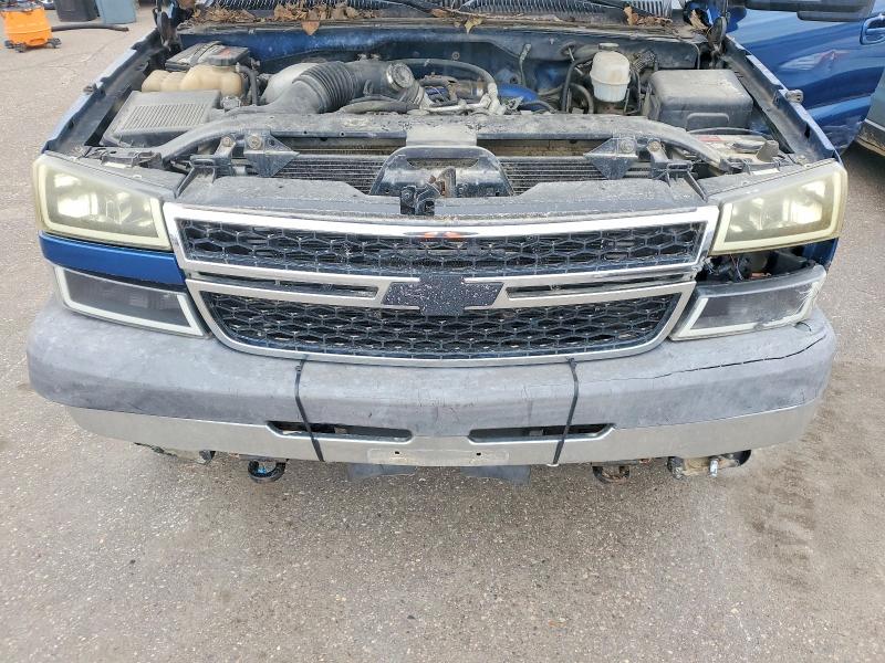 Продажа на аукционе авто 2003 Chevrolet Silverado, vin: 1GCHK29133E330954, номер лота: 52330956