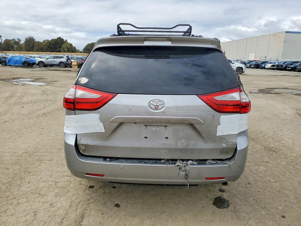 Продажа на аукционе авто 2015 Toyota Sienna, vin: 5TDDK3DC1FS096776, номер лота: 55525276