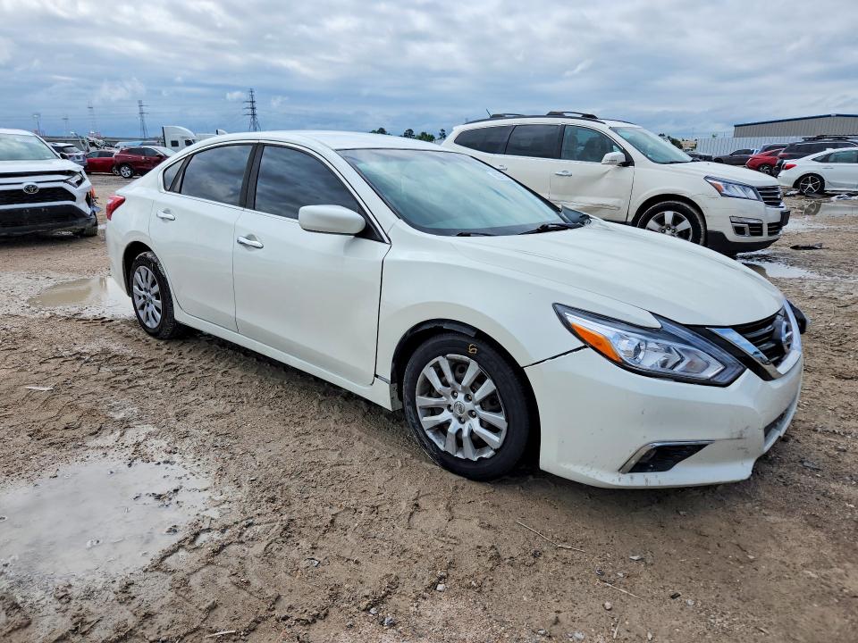 Продажа на аукционе авто 2016 Nissan Altima, vin: 1N4AL3AP0GC158037, номер лота: 52772476