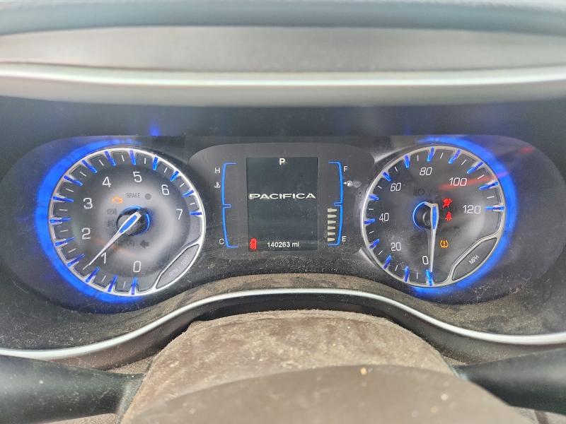 54264956 :رقم المزاد ، 2C4RC1DG8HR642852 vin ، 2017 Chrysler Pacifica مزاد بيع