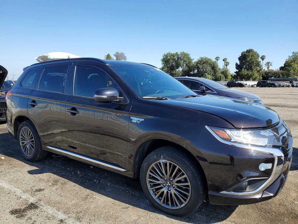 Продажа на аукционе авто 2021 Mitsubishi Outlander, vin: JA4J2VA78MZ000671, номер лота: 52734466