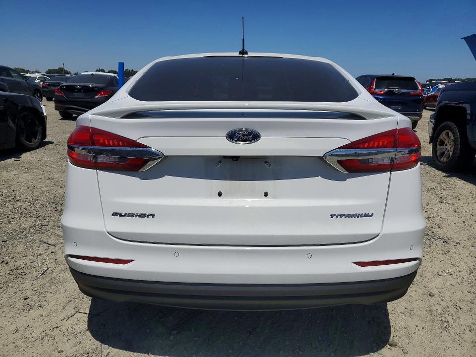 53623806 :رقم المزاد ، 3FA6P0SU3LR254043 vin ، 2020 Ford Fusion مزاد بيع