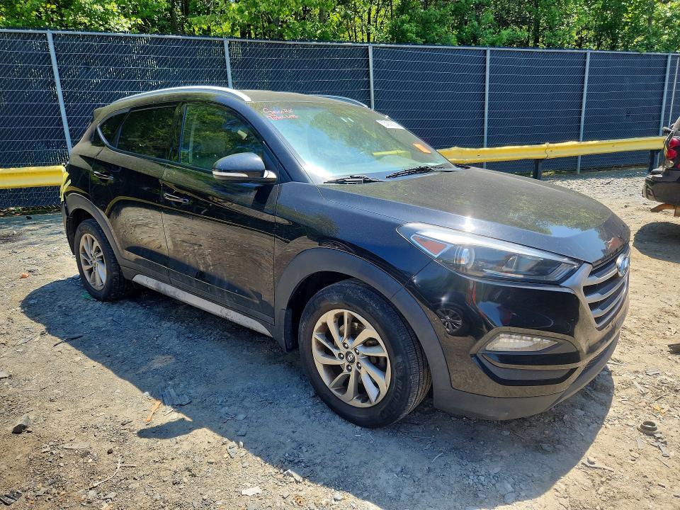53429826 :رقم المزاد ، KM8J33A44JU708837 vin ، 2018 Hyundai Tucson مزاد بيع