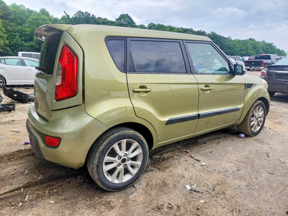 2013 Kia Soul მანქანა იყიდება აუქციონზე, vin: KNDJT2A67D7574974, აუქციონის ნომერი: 55198056