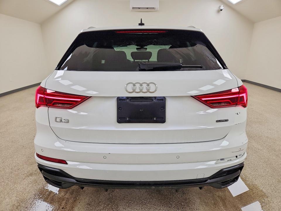 52585906 :رقم المزاد ، WA1DECF35S1015302 vin ، 2025 Audi Q3 مزاد بيع