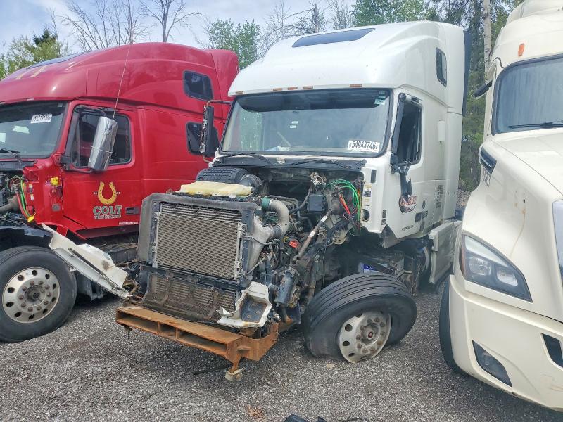 2015 Volvo Vnl მანქანა იყიდება აუქციონზე, vin: 4V4NC9EH8FN923990, აუქციონის ნომერი: 54943746