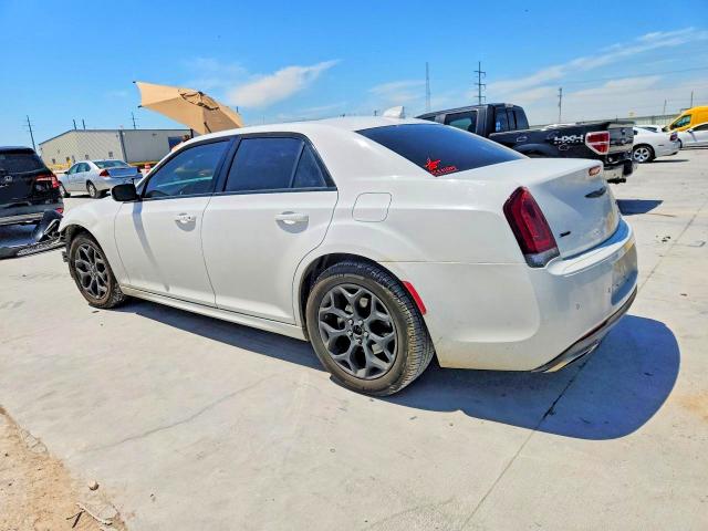 53720406 :رقم المزاد ، 2C3CCASG3NH236945 vin ، 2022 Chrysler 300 مزاد بيع