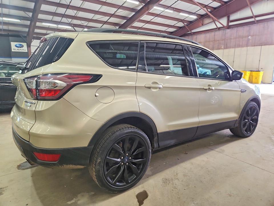 Продажа на аукционе авто 2017 Ford Escape, vin: 1FMCU0JD4HUC04836, номер лота: 52288796