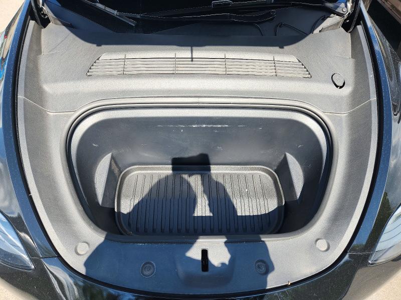 2024 Tesla Model Y მანქანა იყიდება აუქციონზე, vin: 7SAYGDEE1RF164711, აუქციონის ნომერი: 53531226