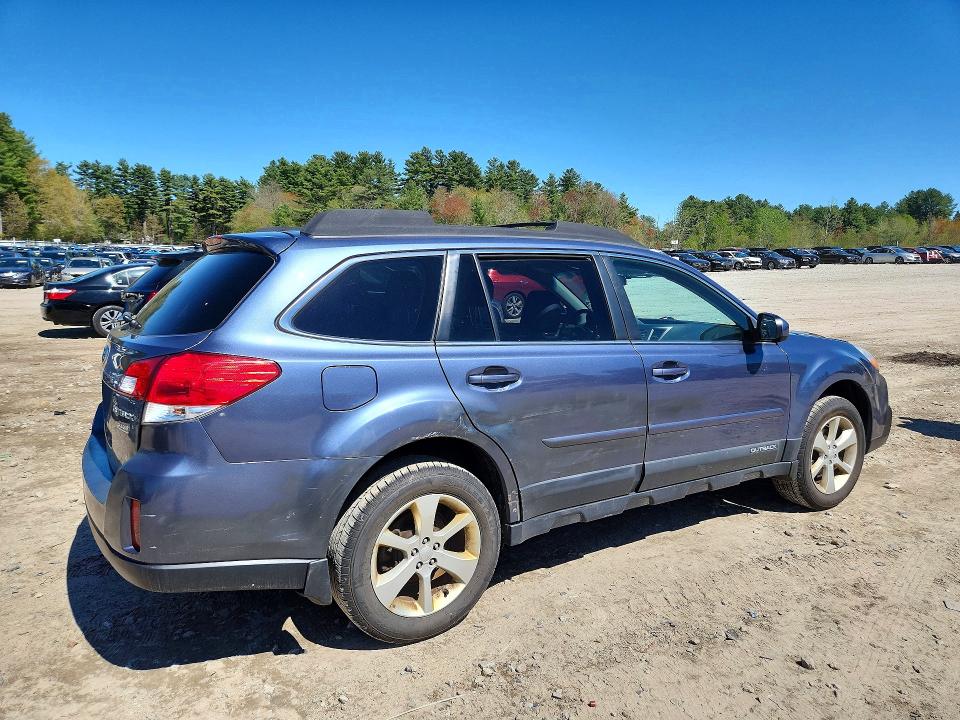 2013 Subaru Outback მანქანა იყიდება აუქციონზე, vin: 4S4BRBCC3D1228750, აუქციონის ნომერი: 52952716