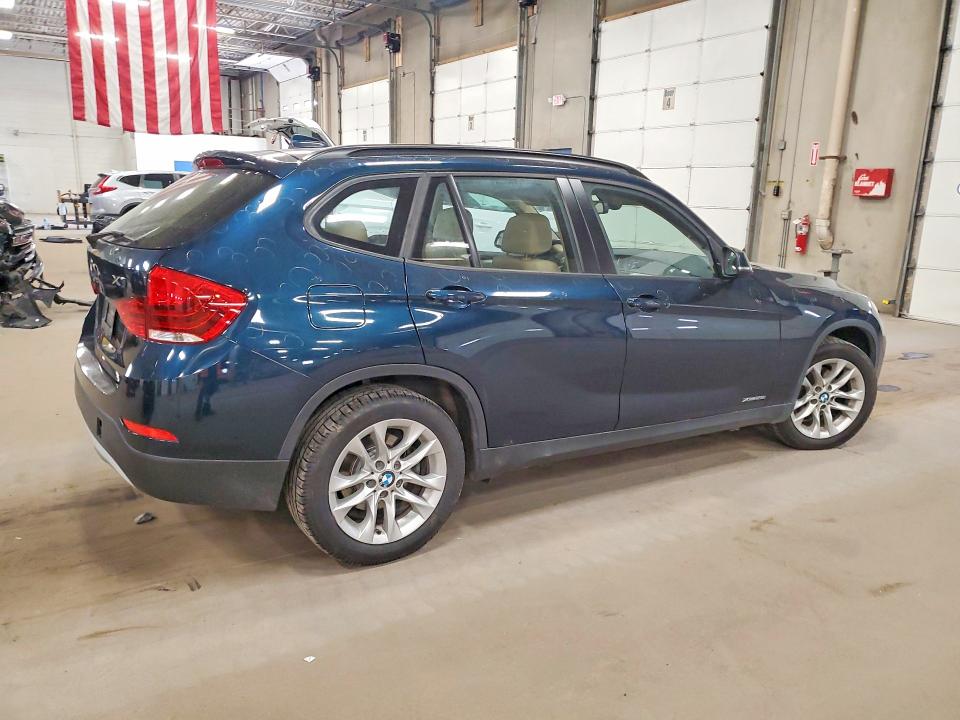 48546786 :رقم المزاد ، WBAVL1C5XFVY32237 vin ، 2015 Bmw X1 مزاد بيع