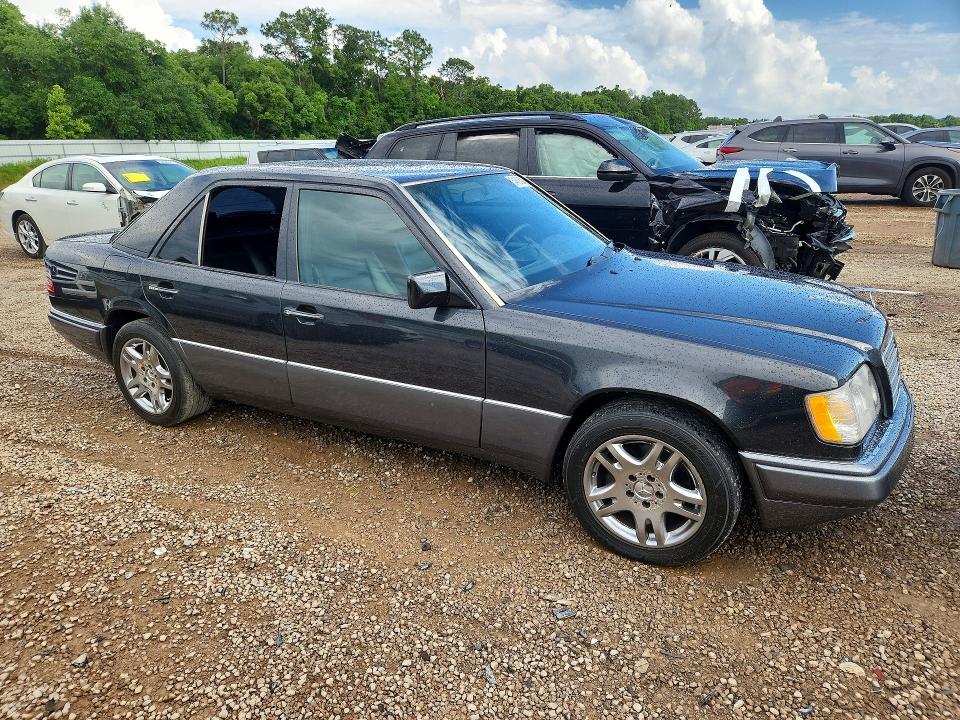 Aukcja sprzedaży 1994 Mercedes-benz E, vin: WDBEA32E5RC060685, numer aukcji: 54683246
