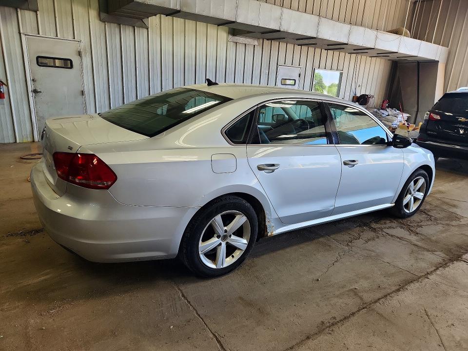 Продажа на аукционе авто 2012 Volkswagen Passat, vin: 1VWBH7A39CC028527, номер лота: 54120656