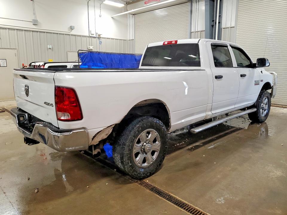 52684986 :رقم المزاد ، 3C6UR5HJ3HG730565 vin ، 2017 Ram 2500 مزاد بيع