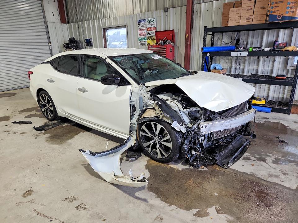 52186176 :رقم المزاد ، 1N4AA6AP5HC430266 vin ، 2017 Nissan Maxima مزاد بيع
