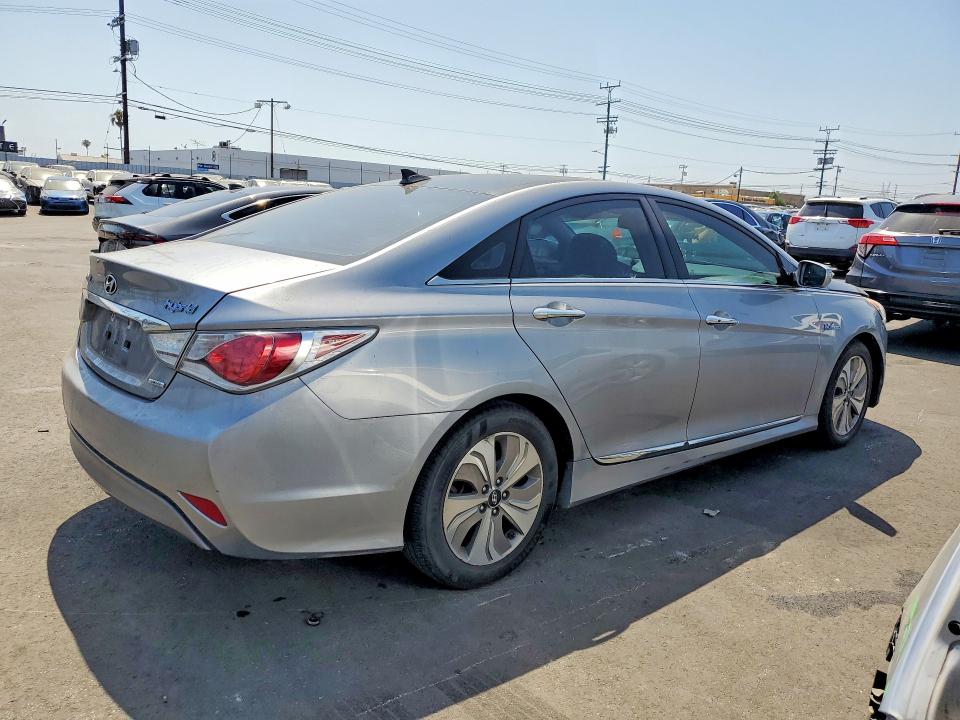 Продаж на аукціоні авто 2015 Hyundai Sonata Hybrid, vin: KMHEC4A40FA122233, номер лоту: 54832186
