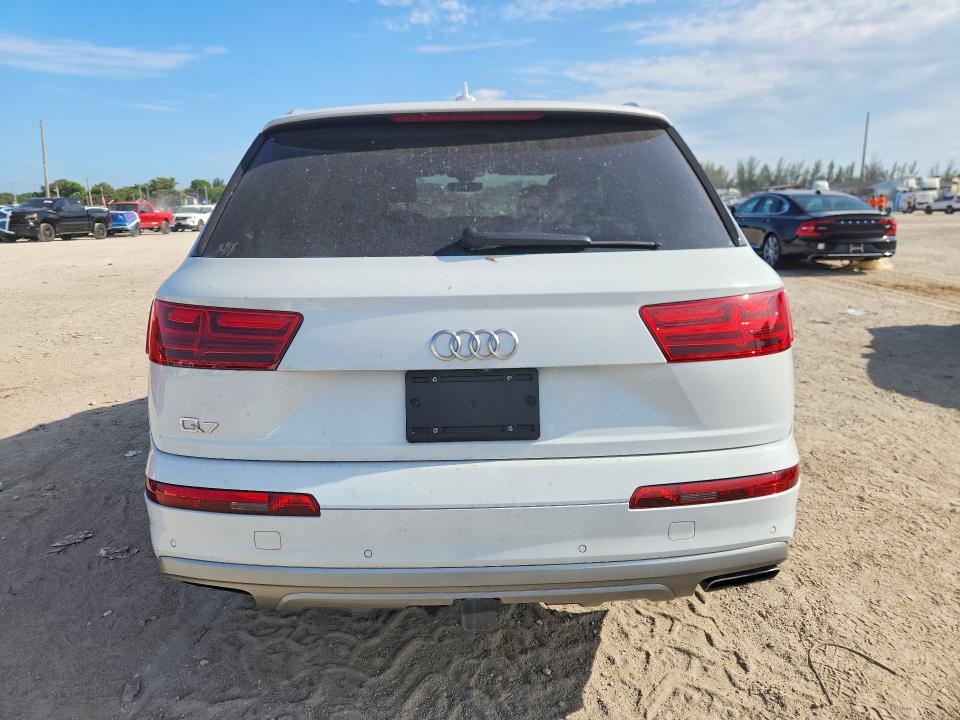 Продаж на аукціоні авто 2019 Audi Q7, vin: WA1LAAF7XKD007239, номер лоту: 51698536