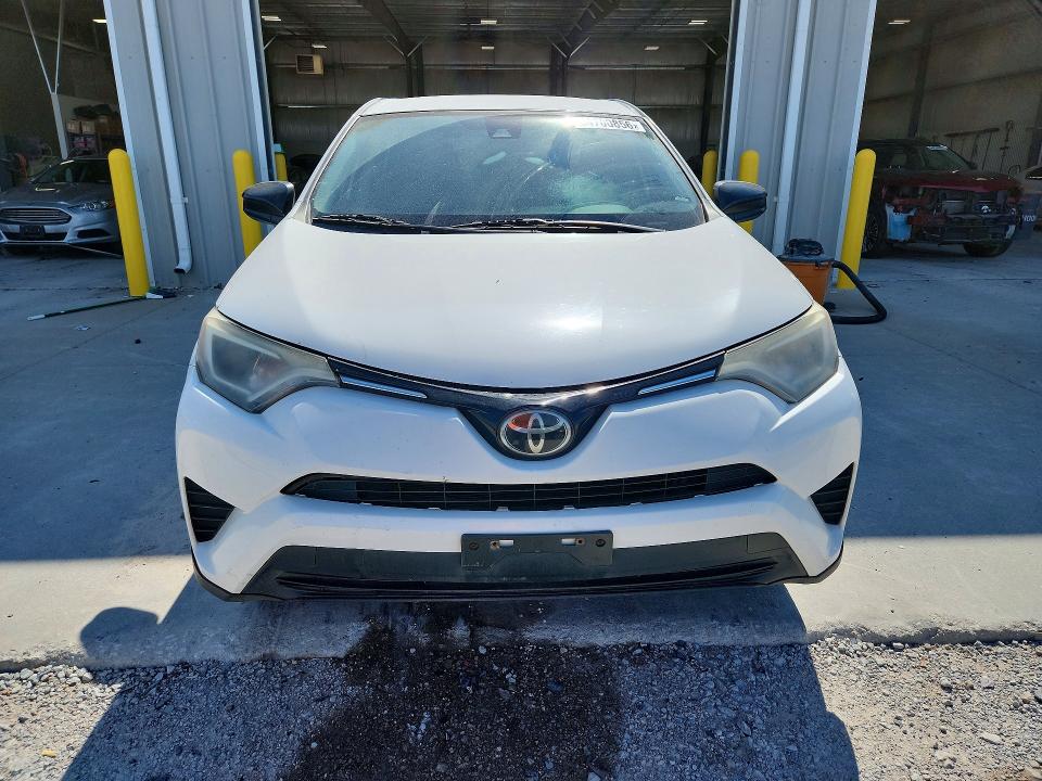 54700856 :رقم المزاد ، 2T3BFREV7HW626040 vin ، 2017 Toyota Rav4 مزاد بيع