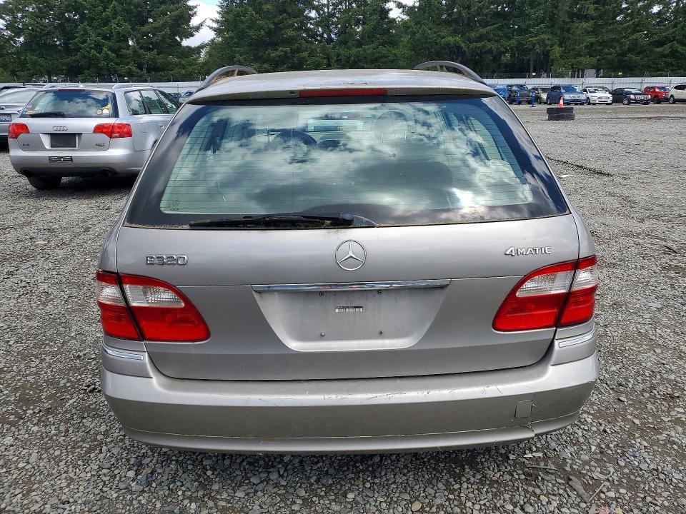 55282146 :رقم المزاد ، WDBUH82J75X170772 vin ، 2005 Mercedes-benz E مزاد بيع