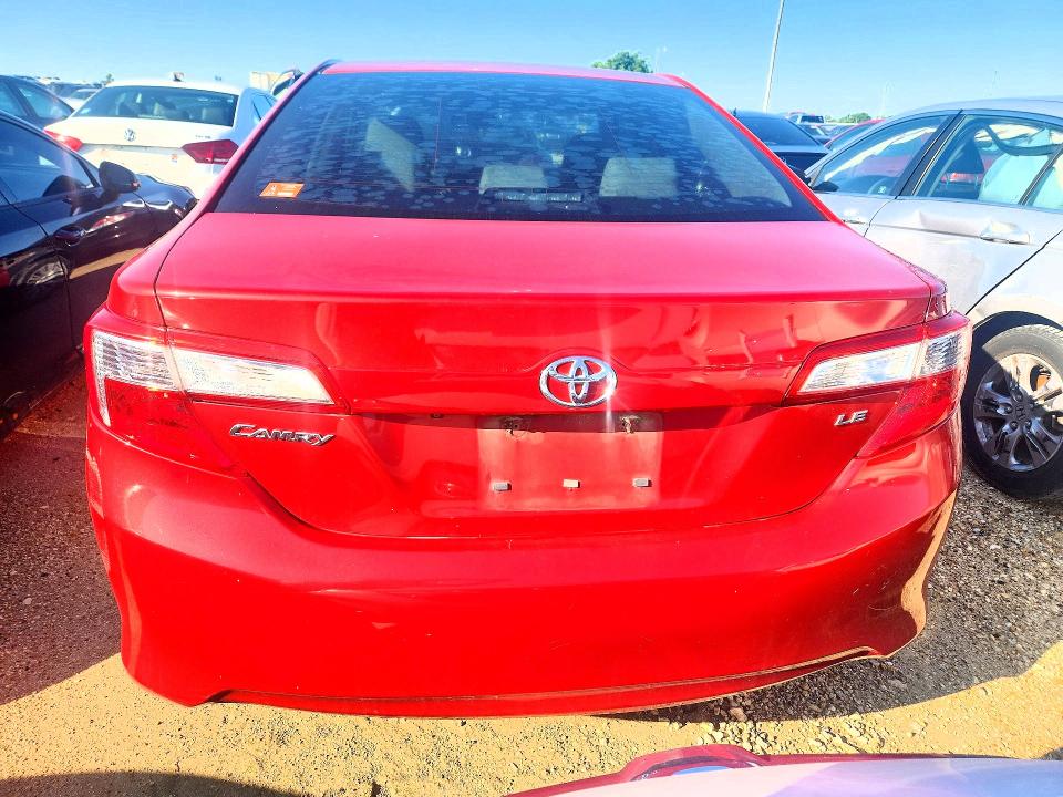 54630526 :رقم المزاد ، 4T4BF1FK7ER403917 vin ، 2014 Toyota Camry مزاد بيع