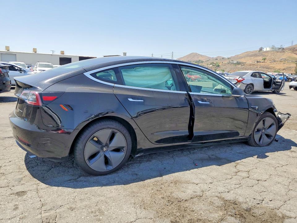 Продажа на аукционе авто 2020 Tesla Model 3, vin: 5YJ3E1EB3LF667813, номер лота: 54219546